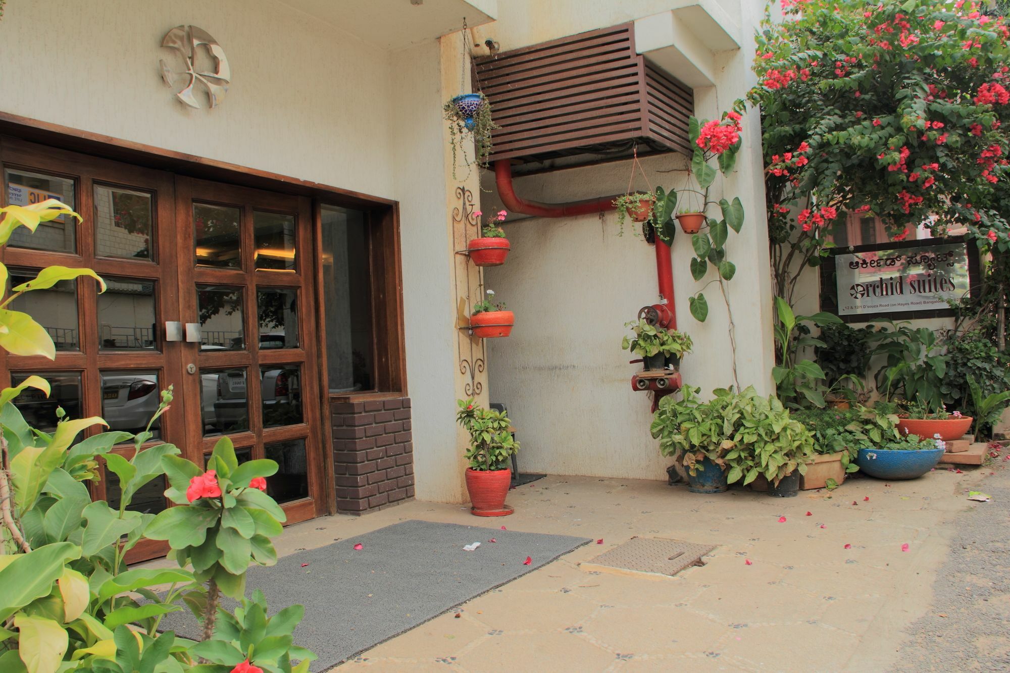 Orchid Suites - A Boutique Hotel Bangalore Off Residency Road Eksteriør bilde